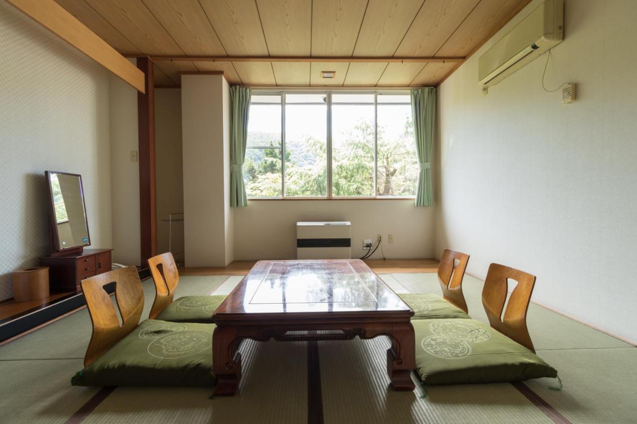 Отель Oirase Onsen Akari To Kaede Товада Экстерьер фото
